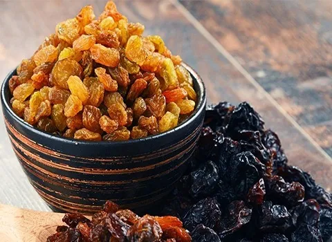 کشمش آفتابی کاشمر؛ رفع کم خونی 2 رنگ زرد طلایی Vineyard