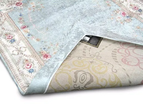 روفرشی طرح فرش طوسی؛ الیاف ابریشم 2 نوع کشدار ساده کرم آبی قرمز