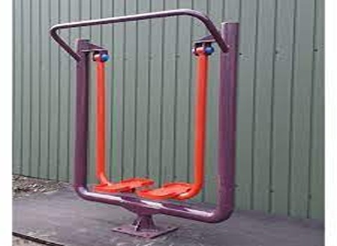 دستگاه گام زن پارکی؛ دارای 2 پدال میله تقویت عضلات شکم پا لگن