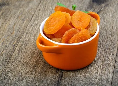 قیسی صنعتی (برگه زرد آلو) ترش شیرین 3 ماده مغذی فسفر کلسیم پتاسیم