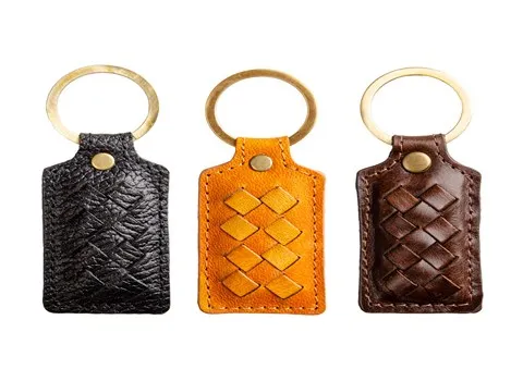 خرید جدید ترین انواع جاسوئیچی چرم در طرح های متنوع