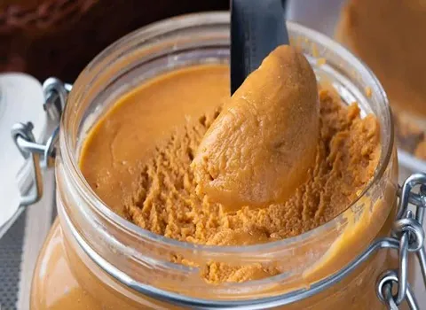 شیره انگور سفید اراک؛ قهوه ای روشن غلیظ خمیری افزایش حافظه ARAK