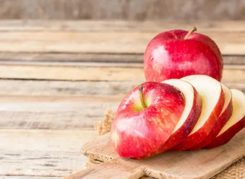 سیب میانه (میوه) سفید قرمز استخوانی آبدار شیرین 250 گرمی