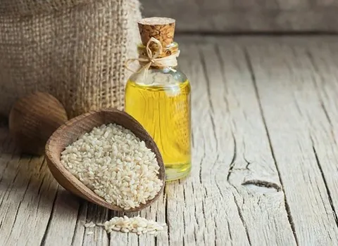 روغن کنجد جدید؛ آنتی اکسیدان بهداشتی ماندگاری بالا ویتامین New
