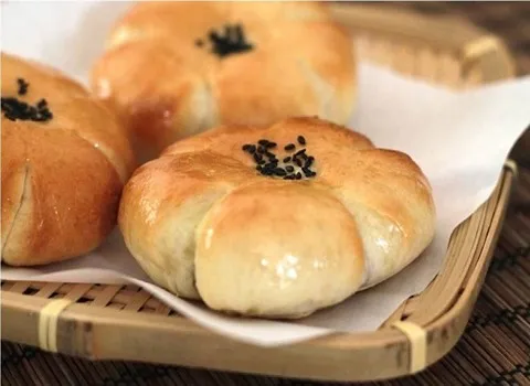 معرفی کلوچه سنتی کاشان + بهترین قیمت خرید