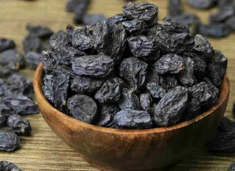 بهترین قیمت خرید کشمش سیاه گرمسیری