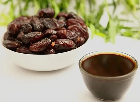 شیره خرما در بازار؛ خانگی صنعتی رنگ شفاف طبع (گرم خشک)