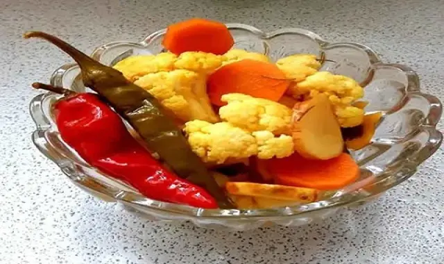 آموزش طرز تهیه ترشی مخلوط فوری در خانه