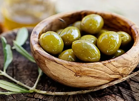 خرید زیتون شور سبز | فروش انواع زیتون شور سبز با قیمت مناسب