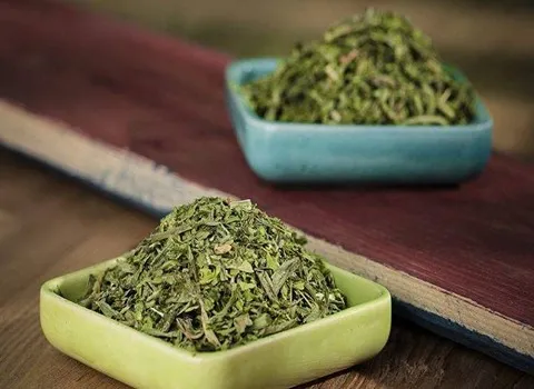 تره خشک کیلویی؛ سبز معطر تقویت سیستم ایمنی بدن رفع یبوست