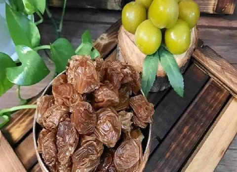 قیمت خرید میوه خشک آلوچه + تست کیفیت