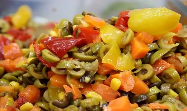 با طرز تهیه ترشی مخلوط خانگی بیشتر آشنا شوید