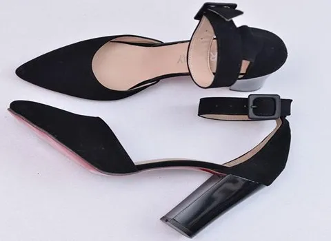 مشخصات صندل پاشنه بلند جلو بسته و نحوه خرید عمده