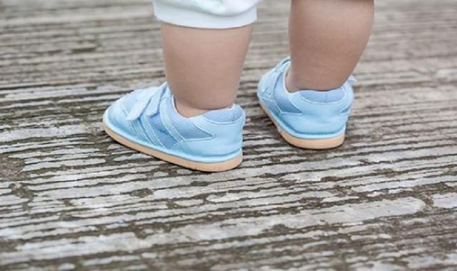 کفش مجلسی راحتی بچه گانه؛ چرم صورتی 2 مدل زیپی چسبی نرم