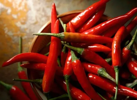 خرید بهترین انواع فلفل قرمز با قیمت ارزان