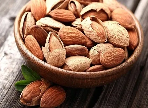 قیمت بادام پوست کاغذی اصفهان