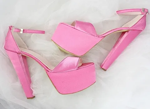 قیمت و خرید صندل پاشنه بلند سایز بزرگ با مشخصات کامل