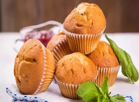 کیک یزدی با آرد برنج؛ زعفرانی دارچینی فاقد گلوتن