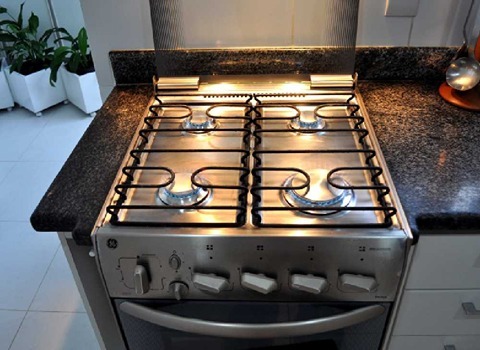 اجاق گاز 4 شعله؛ فردار کابین دار روی چدنی مقاوم دسته مستحکم