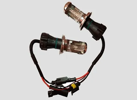 لامپ زنون جلو پژو پارس؛ قدرت نوردهی دوام بالا کم مصرف xenon