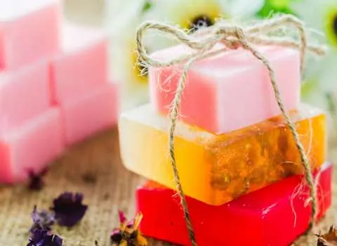 بهترین قیمت خرید صابون خاک رس قرمز