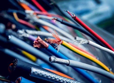 سیم و کابل؛ نیمه افشان تک رشته جنس مس PVC طول (50 30) متر