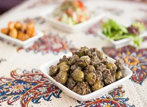 قیمت زیتون پرورده سنتی از تولید به مصرف