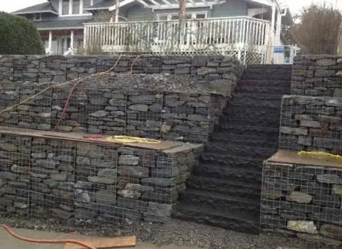 سنگ لاشه پی ساختمان؛ دگرگونی (گرانیت ماسه سنگ) طبیعی