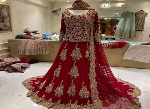 لباس هندی شیک؛ پفی دو تکه حریر ساتن زنانه مردانه Stylish