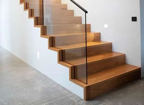 خرید جدیدترین انواع پارکت لمینت پله