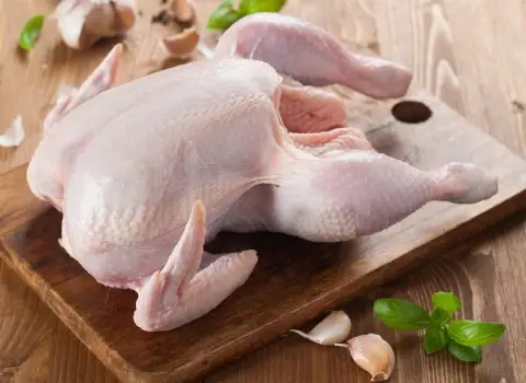 گوشت مرغ در بازار؛ عطر بینظیر 2 نوع کیلویی گرمی White