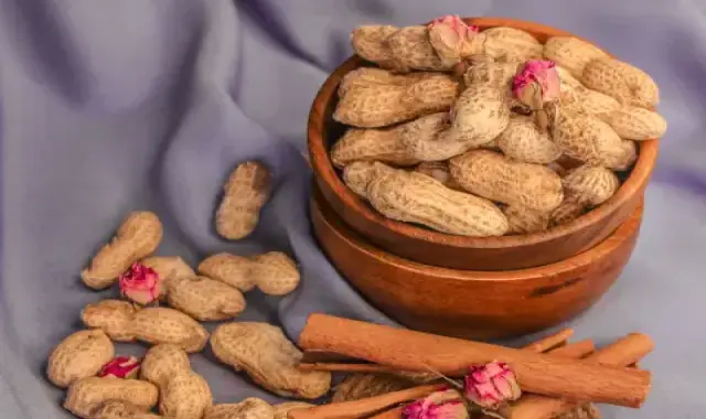 بادام زمینی شور؛ روکش دار حاوی 146 کالری درمان کاهش وزن