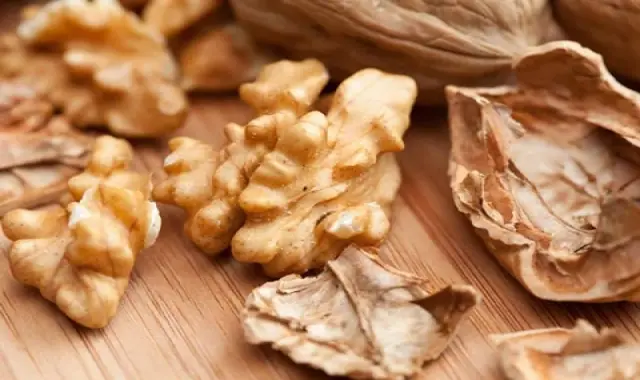 گردو کاغذی ایرانی (پوست نازک) طعم گس شکستن راحت Iranian