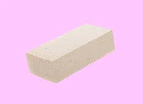 آجر نسوز سفید نما؛ ساده شاموتی جنس فولاد سیلیس ابعاد 2.5×7×33 سانتی متر