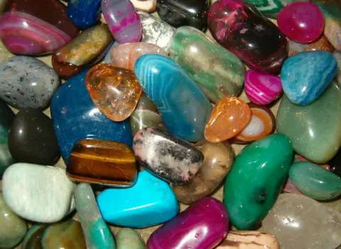 خرید و قیمت روز سنگ های قیمتی افغانستان