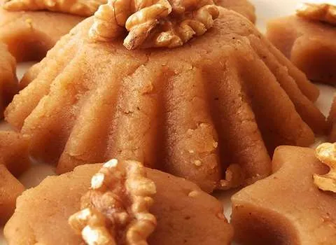 حلوای گردو چیست؟ + قیمت خرید حلوای گردو