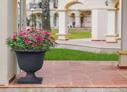 خرید گلدان پلاستیکی پایه دار + قیمت عالی با کیفیت تضمینی