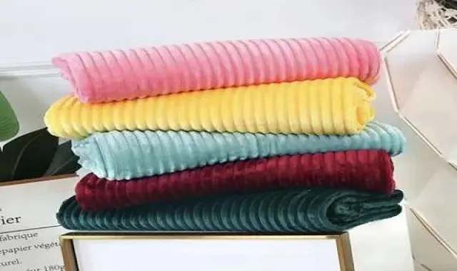 خرید و قیمت انواع پتو مسافرتی کرکره ای