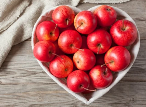 سیب پاییزه؛ قرمز زرد ارگانیک آنتی اکسیدان پتاسیم فیبر Autumn apple