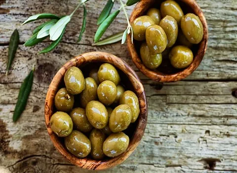 زیتون رسیده سیاه؛ کنسروی بدون هسته مغزدار ضد انعقاد خون diabetes