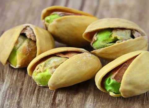 پسته تازه رفسنجان؛ کله قوچی کاهش وزن حاوی فسفر ویتامین B6