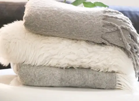 پتو مسافرتی مردانه؛ آبی سورمه ای کرمی قهوه ای سبز (1 2) نفره