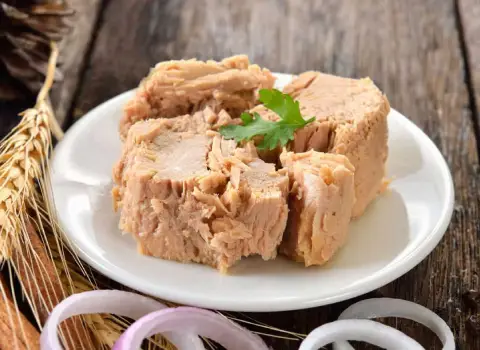 تن ماهی درجه یک (کنسرو) طعم شویدی ساده فلفلی مناسب همه سنین