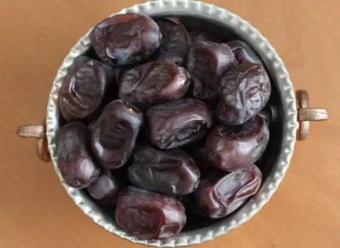 خرمای مضافتی یک کیلویی | قیمت خرید عمده و جزئی