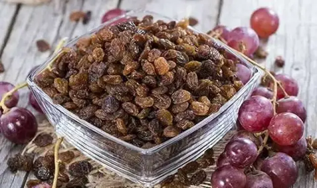 خرید مستقیم کشمش ملکان + قیمت فروش کارخانه