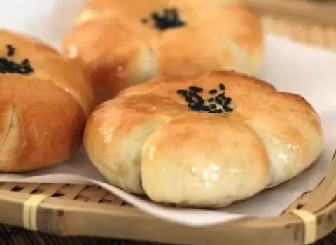 قیمت خرید کلوچه سنتی  کاشان + طرز تهیه