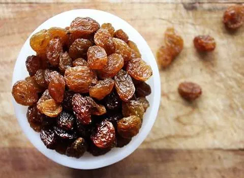 کشمش شیرین دانه؛ گوگردی ارگانیک وکیوم (250 500 800) گرمی