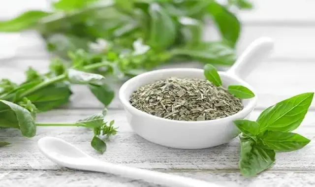سبزی خشک معطر؛ گشنیز شوید نعناع ترخون مرزه 2 نوع خانگی صنعتی