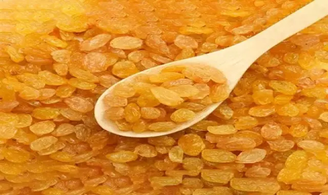 کشمش طلایی صادراتی + قیمت خرید، کاربرد، مصارف و خواص