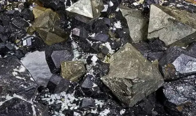 سنگ آهن چیست + قیمت خرید